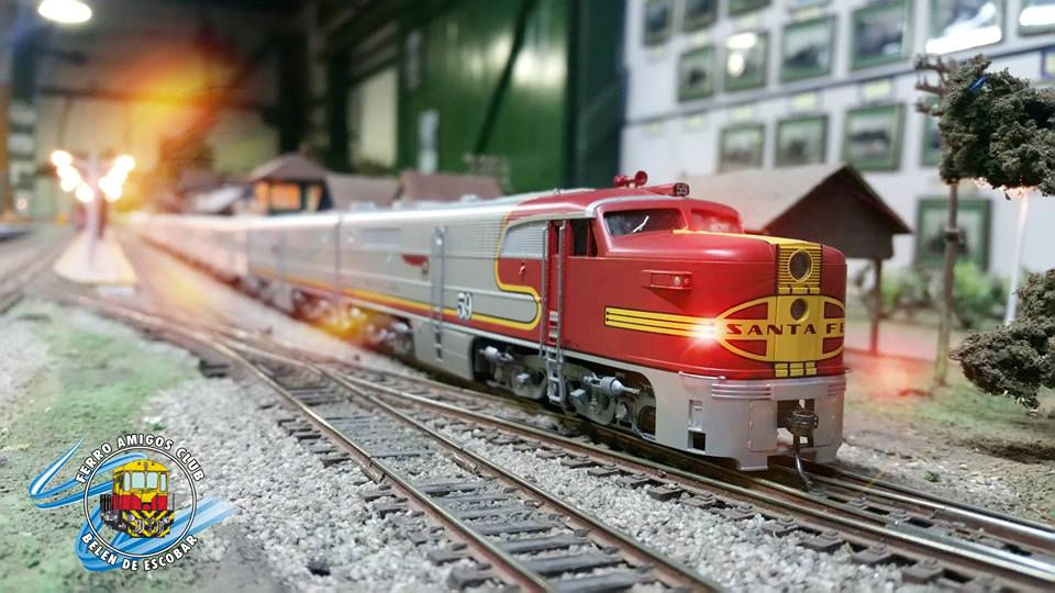 Ferroamigos Club Escobar, is a museum and Argentinian model railroading club in Escobar, Argentina. Learn more about Argentina Ferroamigos Club in Escobar and see what Ferroamigos Club in Escobar has to offer in model trains in Argentina, So visit Argentina Ferroamigos Club in Escobar At www.krafttrains.com.
Ferroamigos Club Escobar, es un museo y club ferroviario modelo argentino en Escobar, Argentina. Conozca más sobre Argentina Ferroamigos Club en Escobar y vea lo que Ferroamigos Club en Escobar tiene para ofrecer en modelos de trenes en Argentina, así que visite Argentina Ferroamigos Club en Escobar En www.krafttrains.com.

