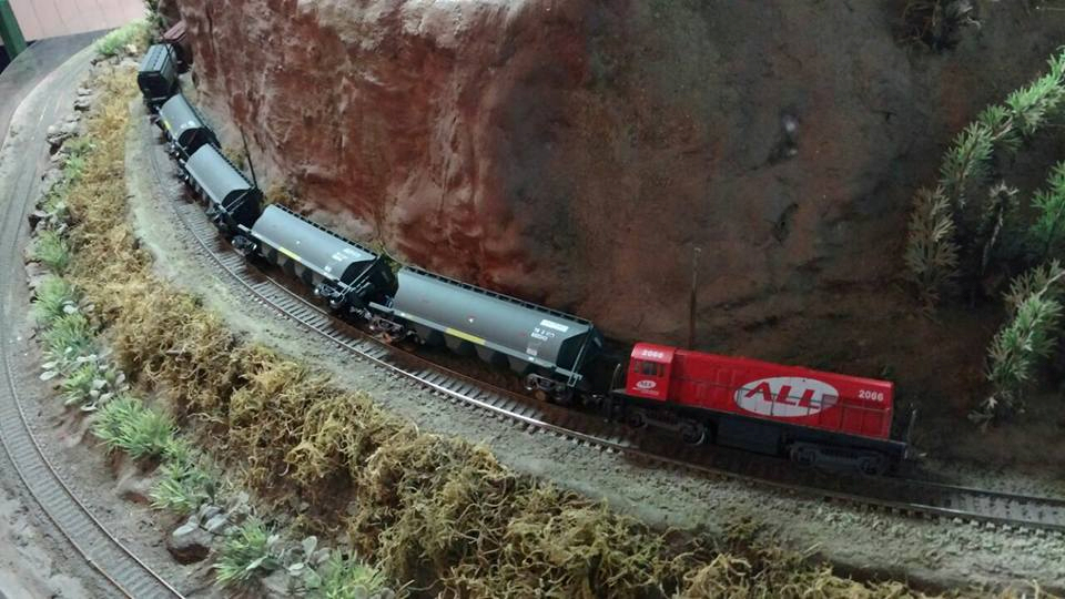 Ferroamigos Club Escobar, is a museum and Argentinian model railroading club in Escobar, Argentina. Learn more about Argentina Ferroamigos Club in Escobar and see what Ferroamigos Club in Escobar has to offer in model trains in Argentina, So visit Argentina Ferroamigos Club in Escobar At www.krafttrains.com.
Ferroamigos Club Escobar, es un museo y club ferroviario modelo argentino en Escobar, Argentina. Conozca más sobre Argentina Ferroamigos Club en Escobar y vea lo que Ferroamigos Club en Escobar tiene para ofrecer en modelos de trenes en Argentina, así que visite Argentina Ferroamigos Club en Escobar En www.krafttrains.com.
