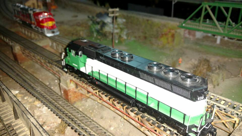 Ferroamigos Club Escobar, is a museum and Argentinian model railroading club in Escobar, Argentina. Learn more about Argentina Ferroamigos Club in Escobar and see what Ferroamigos Club in Escobar has to offer in model trains in Argentina, So visit Argentina Ferroamigos Club in Escobar At www.krafttrains.com.
Ferroamigos Club Escobar, es un museo y club ferroviario modelo argentino en Escobar, Argentina. Conozca más sobre Argentina Ferroamigos Club en Escobar y vea lo que Ferroamigos Club en Escobar tiene para ofrecer en modelos de trenes en Argentina, así que visite Argentina Ferroamigos Club en Escobar En www.krafttrains.com.
