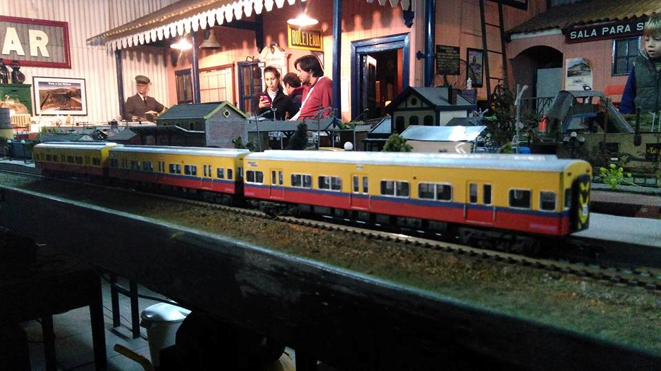 Ferroamigos Club Escobar, is a museum and Argentinian model railroading club in Escobar, Argentina. Learn more about Argentina Ferroamigos Club in Escobar and see what Ferroamigos Club in Escobar has to offer in model trains in Argentina, So visit Argentina Ferroamigos Club in Escobar At www.krafttrains.com.
Ferroamigos Club Escobar, es un museo y club ferroviario modelo argentino en Escobar, Argentina. Conozca más sobre Argentina Ferroamigos Club en Escobar y vea lo que Ferroamigos Club en Escobar tiene para ofrecer en modelos de trenes en Argentina, así que visite Argentina Ferroamigos Club en Escobar En www.krafttrains.com.
