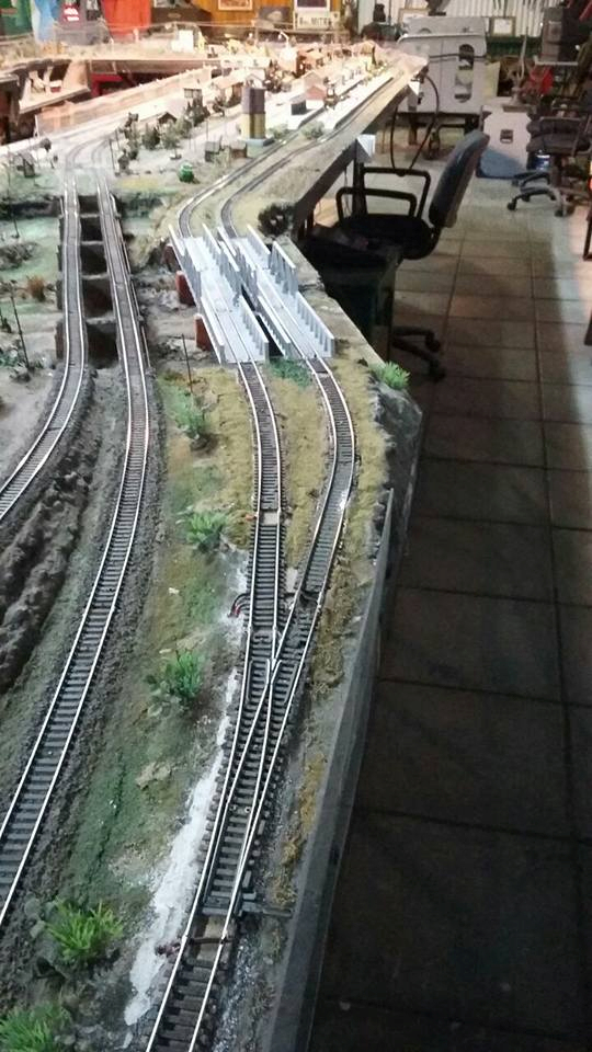 Ferroamigos Club Escobar, is a museum and Argentinian model railroading club in Escobar, Argentina. Learn more about Argentina Ferroamigos Club in Escobar and see what Ferroamigos Club in Escobar has to offer in model trains in Argentina, So visit Argentina Ferroamigos Club in Escobar At www.krafttrains.com.
Ferroamigos Club Escobar, es un museo y club ferroviario modelo argentino en Escobar, Argentina. Conozca más sobre Argentina Ferroamigos Club en Escobar y vea lo que Ferroamigos Club en Escobar tiene para ofrecer en modelos de trenes en Argentina, así que visite Argentina Ferroamigos Club en Escobar En www.krafttrains.com.
