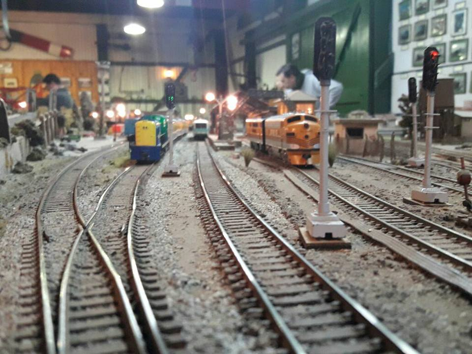 Ferroamigos Club Escobar, is a museum and Argentinian model railroading club in Escobar, Argentina. Learn more about Argentina Ferroamigos Club in Escobar and see what Ferroamigos Club in Escobar has to offer in model trains in Argentina, So visit Argentina Ferroamigos Club in Escobar At www.krafttrains.com.
Ferroamigos Club Escobar, es un museo y club ferroviario modelo argentino en Escobar, Argentina. Conozca más sobre Argentina Ferroamigos Club en Escobar y vea lo que Ferroamigos Club en Escobar tiene para ofrecer en modelos de trenes en Argentina, así que visite Argentina Ferroamigos Club en Escobar En www.krafttrains.com.
