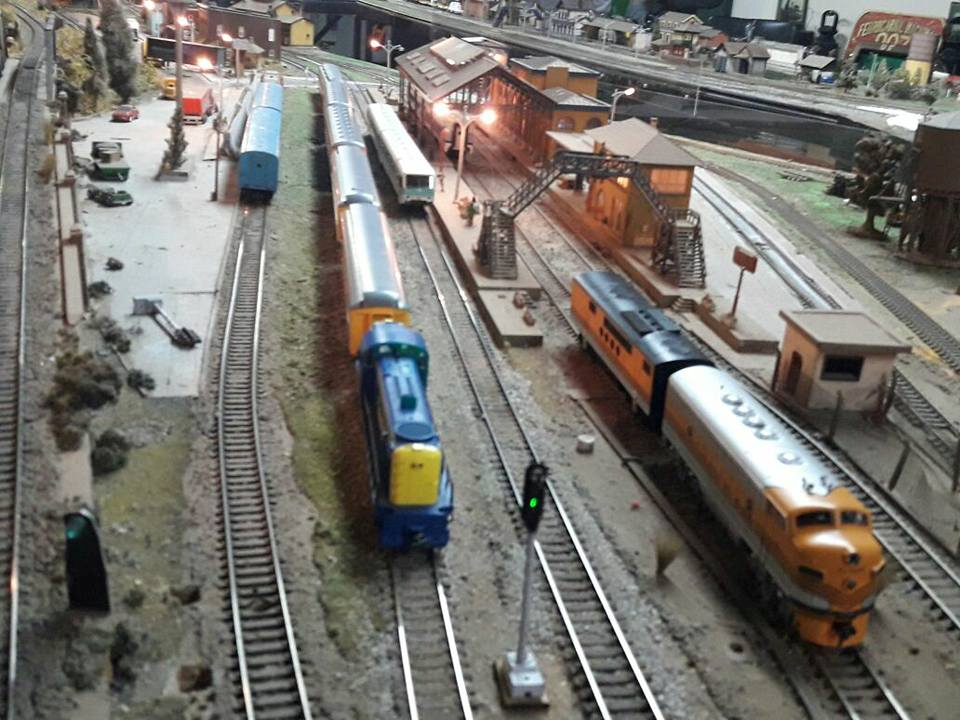 Ferroamigos Club Escobar, is a museum and Argentinian model railroading club in Escobar, Argentina. Learn more about Argentina Ferroamigos Club in Escobar and see what Ferroamigos Club in Escobar has to offer in model trains in Argentina, So visit Argentina Ferroamigos Club in Escobar At www.krafttrains.com.
Ferroamigos Club Escobar, es un museo y club ferroviario modelo argentino en Escobar, Argentina. Conozca más sobre Argentina Ferroamigos Club en Escobar y vea lo que Ferroamigos Club en Escobar tiene para ofrecer en modelos de trenes en Argentina, así que visite Argentina Ferroamigos Club en Escobar En www.krafttrains.com.
