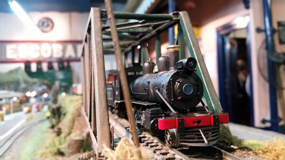 Ferroamigos Club Escobar, is a museum and Argentinian model railroading club in Escobar, Argentina. Learn more about Argentina Ferroamigos Club in Escobar and see what Ferroamigos Club in Escobar has to offer in model trains in Argentina, So visit Argentina Ferroamigos Club in Escobar At www.krafttrains.com.
Ferroamigos Club Escobar, es un museo y club ferroviario modelo argentino en Escobar, Argentina. Conozca más sobre Argentina Ferroamigos Club en Escobar y vea lo que Ferroamigos Club en Escobar tiene para ofrecer en modelos de trenes en Argentina, así que visite Argentina Ferroamigos Club en Escobar En www.krafttrains.com.
