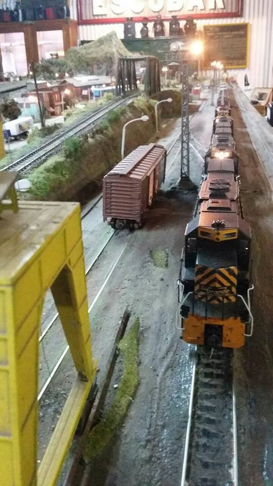 Ferroamigos Club Escobar, is a museum and Argentinian model railroading club in Escobar, Argentina. Learn more about Argentina Ferroamigos Club in Escobar and see what Ferroamigos Club in Escobar has to offer in model trains in Argentina, So visit Argentina Ferroamigos Club in Escobar At www.krafttrains.com.
Ferroamigos Club Escobar, es un museo y club ferroviario modelo argentino en Escobar, Argentina. Conozca más sobre Argentina Ferroamigos Club en Escobar y vea lo que Ferroamigos Club en Escobar tiene para ofrecer en modelos de trenes en Argentina, así que visite Argentina Ferroamigos Club en Escobar En www.krafttrains.com.
