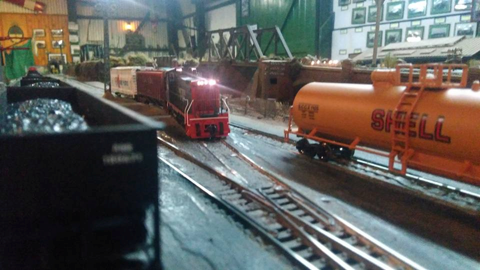 Ferroamigos Club Escobar, is a museum and Argentinian model railroading club in Escobar, Argentina. Learn more about Argentina Ferroamigos Club in Escobar and see what Ferroamigos Club in Escobar has to offer in model trains in Argentina, So visit Argentina Ferroamigos Club in Escobar At www.krafttrains.com.
Ferroamigos Club Escobar, es un museo y club ferroviario modelo argentino en Escobar, Argentina. Conozca más sobre Argentina Ferroamigos Club en Escobar y vea lo que Ferroamigos Club en Escobar tiene para ofrecer en modelos de trenes en Argentina, así que visite Argentina Ferroamigos Club en Escobar En www.krafttrains.com.
