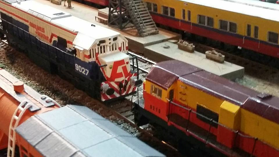 Ferroamigos Club Escobar, is a museum and Argentinian model railroading club in Escobar, Argentina. Learn more about Argentina Ferroamigos Club in Escobar and see what Ferroamigos Club in Escobar has to offer in model trains in Argentina, So visit Argentina Ferroamigos Club in Escobar At www.krafttrains.com.
Ferroamigos Club Escobar, es un museo y club ferroviario modelo argentino en Escobar, Argentina. Conozca más sobre Argentina Ferroamigos Club en Escobar y vea lo que Ferroamigos Club en Escobar tiene para ofrecer en modelos de trenes en Argentina, así que visite Argentina Ferroamigos Club en Escobar En www.krafttrains.com.
