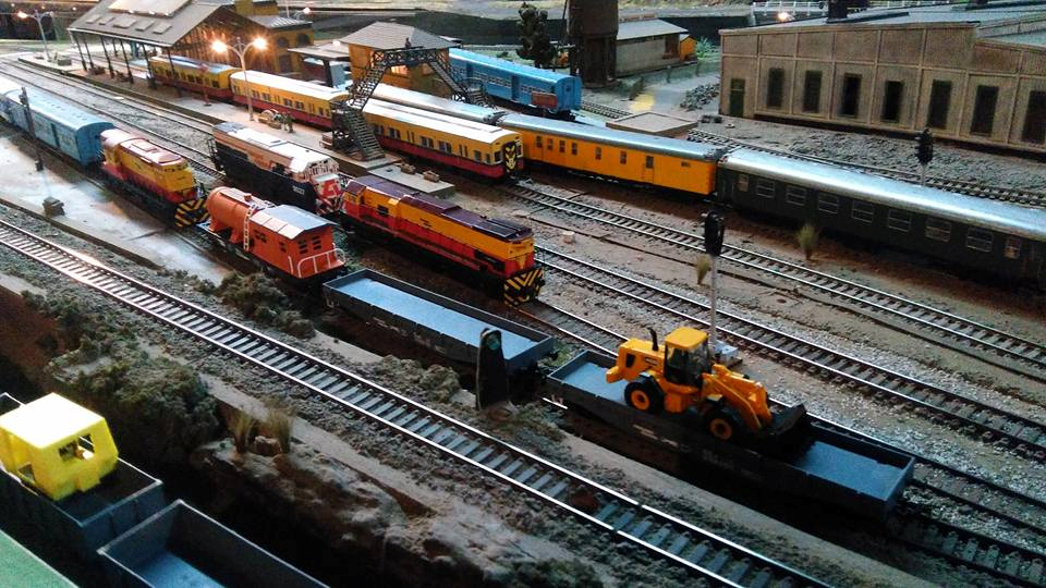 Ferroamigos Club Escobar, is a museum and Argentinian model railroading club in Escobar, Argentina. Learn more about Argentina Ferroamigos Club in Escobar and see what Ferroamigos Club in Escobar has to offer in model trains in Argentina, So visit Argentina Ferroamigos Club in Escobar At www.krafttrains.com.
Ferroamigos Club Escobar, es un museo y club ferroviario modelo argentino en Escobar, Argentina. Conozca más sobre Argentina Ferroamigos Club en Escobar y vea lo que Ferroamigos Club en Escobar tiene para ofrecer en modelos de trenes en Argentina, así que visite Argentina Ferroamigos Club en Escobar En www.krafttrains.com.
