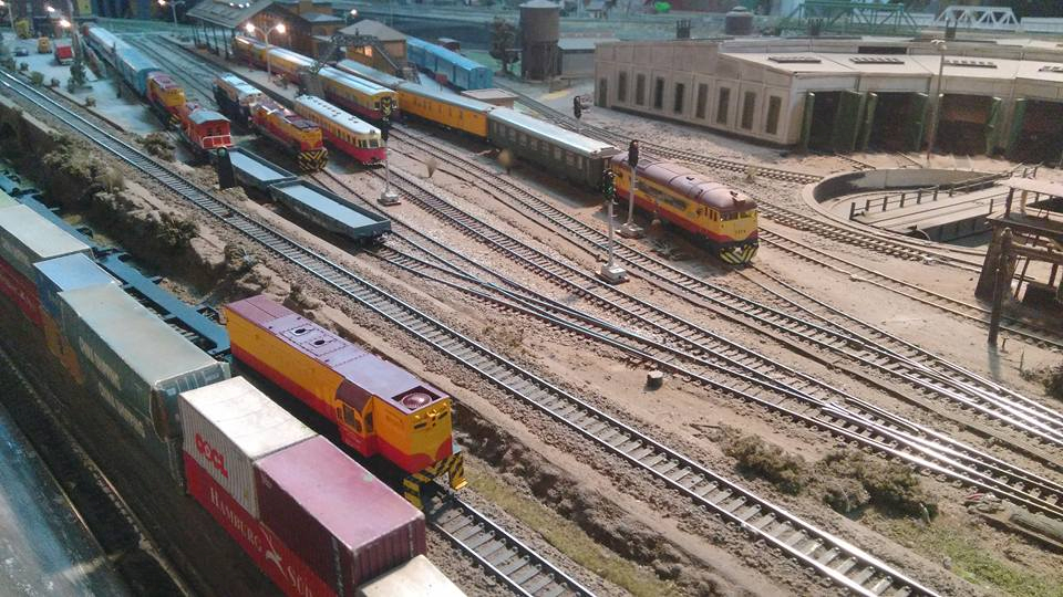 Ferroamigos Club Escobar, is a museum and Argentinian model railroading club in Escobar, Argentina. Learn more about Argentina Ferroamigos Club in Escobar and see what Ferroamigos Club in Escobar has to offer in model trains in Argentina, So visit Argentina Ferroamigos Club in Escobar At www.krafttrains.com.
Ferroamigos Club Escobar, es un museo y club ferroviario modelo argentino en Escobar, Argentina. Conozca más sobre Argentina Ferroamigos Club en Escobar y vea lo que Ferroamigos Club en Escobar tiene para ofrecer en modelos de trenes en Argentina, así que visite Argentina Ferroamigos Club en Escobar En www.krafttrains.com.
