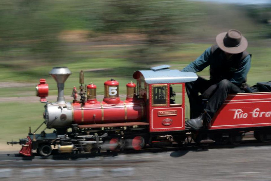 The Altona Miniature Railway (AMR) is a hobby club run by members that provide miniature train rides on scaled steam and diesel engines (5″ and 7 1/4″ gauge), over our 1.5 km length track in Altona Australia. Membership with Altona Miniature Railway is available to anyone who is interested in trains, scale model railroading, engineering, gardening or being involved in the local community. Altona Miniature Railway is a family friendly club that welcomes new members and their families. 