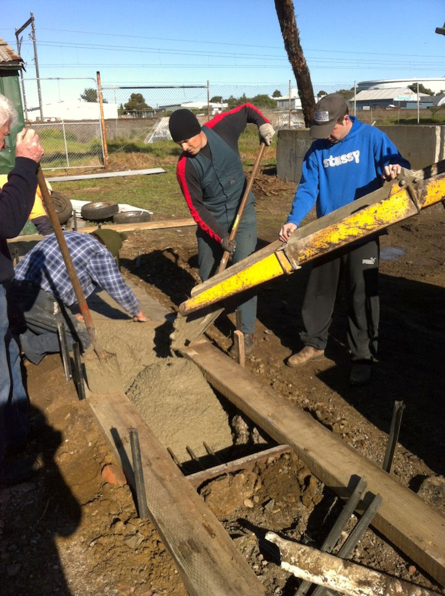 The Altona Miniature Railway (AMR) is a hobby club run by members that provide miniature train rides on scaled steam and diesel engines (5″ and 7 1/4″ gauge), over our 1.5 km length track in Altona Australia. Membership with Altona Miniature Railway is available to anyone who is interested in trains, scale model railroading, engineering, gardening or being involved in the local community. Altona Miniature Railway is a family friendly club that welcomes new members and their families. 