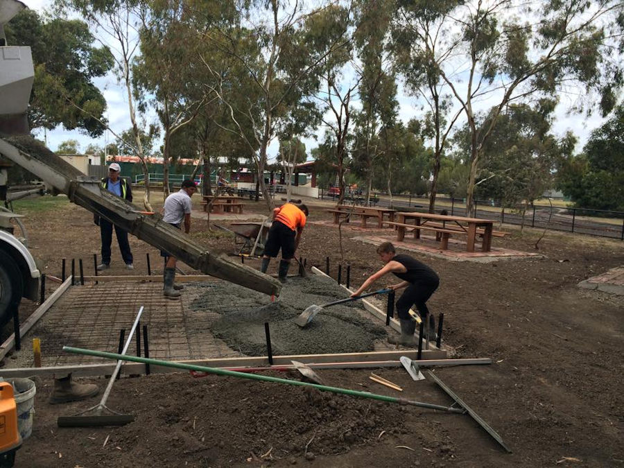 The Altona Miniature Railway (AMR) is a hobby club run by members that provide miniature train rides on scaled steam and diesel engines (5″ and 7 1/4″ gauge), over our 1.5 km length track in Altona Australia. Membership with Altona Miniature Railway is available to anyone who is interested in trains, scale model railroading, engineering, gardening or being involved in the local community. Altona Miniature Railway is a family friendly club that welcomes new members and their families. 