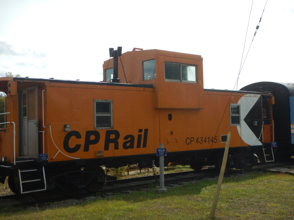Ontario the Halton County Radial Railway (HCRR) is a full-size operating electric railway and museum, featuring historic electric railcars operating on two kilometers of scenic track. The HCRR is owned and operated by the Ontario Electric Railway Historical Association (OERHA), a non-profit, educational organization. The HCRR is proud to be Ontario’s first and largest electric railway museum.
The OERHA is made up of active members who volunteer to maintain, restore and operate the museum for its many visitors throughout the year. New members are always welcome at the HCRR, and there are many ways to lend a hand. For more trains go to www.krafttrains.com
