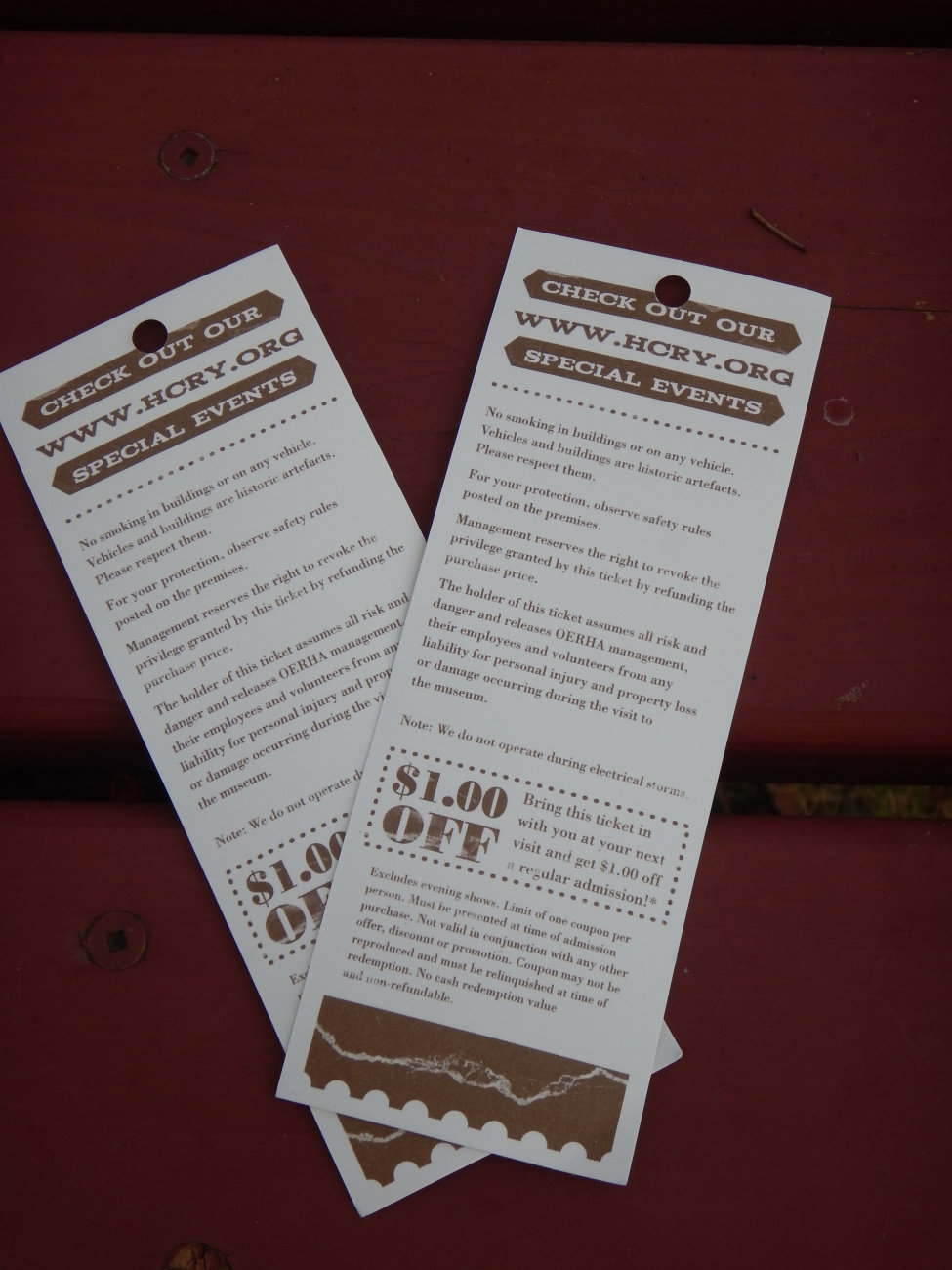Ontario the Halton County Radial Railway (HCRR) is a full-size operating electric railway and museum, featuring historic electric railcars operating on two kilometers of scenic track. The HCRR is owned and operated by the Ontario Electric Railway Historical Association (OERHA), a non-profit, educational organization. The HCRR is proud to be Ontario’s first and largest electric railway museum.
The OERHA is made up of active members who volunteer to maintain, restore and operate the museum for its many visitors throughout the year. New members are always welcome at the HCRR, and there are many ways to lend a hand. For more trains go to www.krafttrains.com
