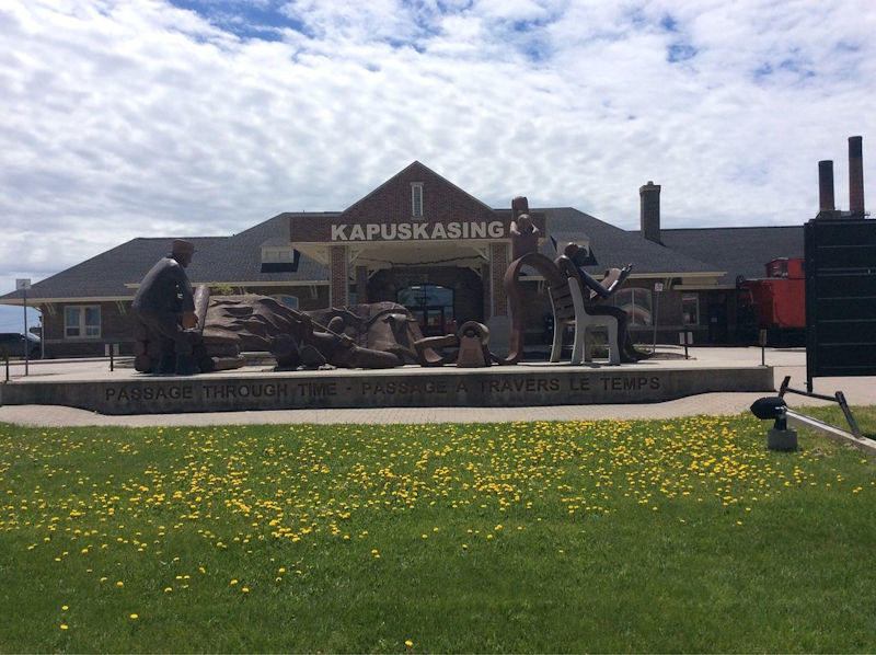 Welcome to the Ron Morel Memorial Museum in Kapuskasing Ontario Canada

This site's collection focuses on the Kapuskasing region from 1914 to the present. The museum is housed in two Canadian National Railway coaches, an engine and a caboose. There is a permanent exhibit on Kapuskasing's World War I internment camp ( www.cdli.ca/monuments/on/kapplaq.htm ), and new exhibits every season on various aspects of Kapuskasing. Working HO-gauge and N-gauge railway models are sure to delight young and older visitors alike.

The Ron Morel Memorial Museum, housed in locomotive #5107, was founded in 1971 by the late Ron Morel Sr. whose vision was to showcase two of his passions -local history and trains. The museum has something for everyone.
