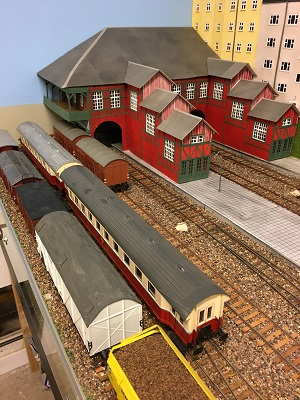 Travel to Denmark Albertslund The Danish Model Railroad Club. See what model railroading train clubs in Denmark Albertslund The Danish Model Railroad Club has to offer.The Danish model railroading train clubs in Denmark Albertslund. For model railroading train clubs in Denmark visit KraftTrains.com

TRejser til Danmark. Se hvilken model jernbanestationer i Danmark. Danske model railroading togklubber i Danmark. Danske modelbaneklubber i Danmark. For model railroading togklubber i Danmark besøg KraftTrains.com