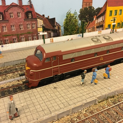 Travel to Denmark Albertslund The Danish Model Railroad Club. See what model railroading train clubs in Denmark Albertslund The Danish Model Railroad Club has to offer.The Danish model railroading train clubs in Denmark Albertslund. For model railroading train clubs in Denmark visit KraftTrains.com

TRejser til Danmark. Se hvilken model jernbanestationer i Danmark. Danske model railroading togklubber i Danmark. Danske modelbaneklubber i Danmark. For model railroading togklubber i Danmark besøg KraftTrains.com