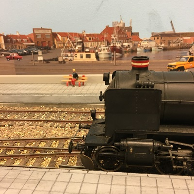 Travel to Denmark Albertslund The Danish Model Railroad Club. See what model railroading train clubs in Denmark Albertslund The Danish Model Railroad Club has to offer.The Danish model railroading train clubs in Denmark Albertslund. For model railroading train clubs in Denmark visit KraftTrains.com

TRejser til Danmark. Se hvilken model jernbanestationer i Danmark. Danske model railroading togklubber i Danmark. Danske modelbaneklubber i Danmark. For model railroading togklubber i Danmark besøg KraftTrains.com