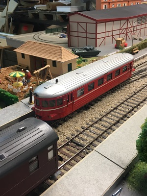 Travel to Denmark Albertslund The Danish Model Railroad Club. See what model railroading train clubs in Denmark Albertslund The Danish Model Railroad Club has to offer.The Danish model railroading train clubs in Denmark Albertslund. For model railroading train clubs in Denmark visit KraftTrains.com

TRejser til Danmark. Se hvilken model jernbanestationer i Danmark. Danske model railroading togklubber i Danmark. Danske modelbaneklubber i Danmark. For model railroading togklubber i Danmark besøg KraftTrains.com