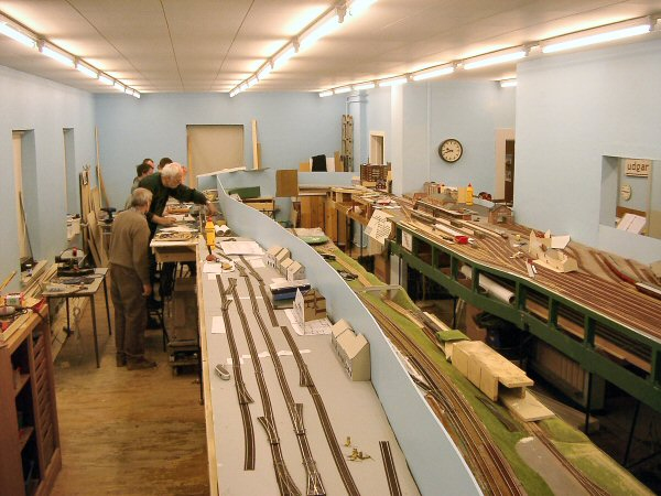 Model railway club HO Aalborg Denmark By KraftTrains.com. Go through the Model railway club H0 Aalborg in Aalborg Denmark and see what the Model railway club HO Aalborg Denmark has at www.KraftTrains.com .
Model jernbaneklub HO Aalborg Danmark Af KraftTrains.com. Gå gennem Model jernbaneklub H0 Aalborg i Aalborg Danmark og se, hvad Model jernbaneklub HO Aalborg Denmark har på www.KraftTrains.com. 
