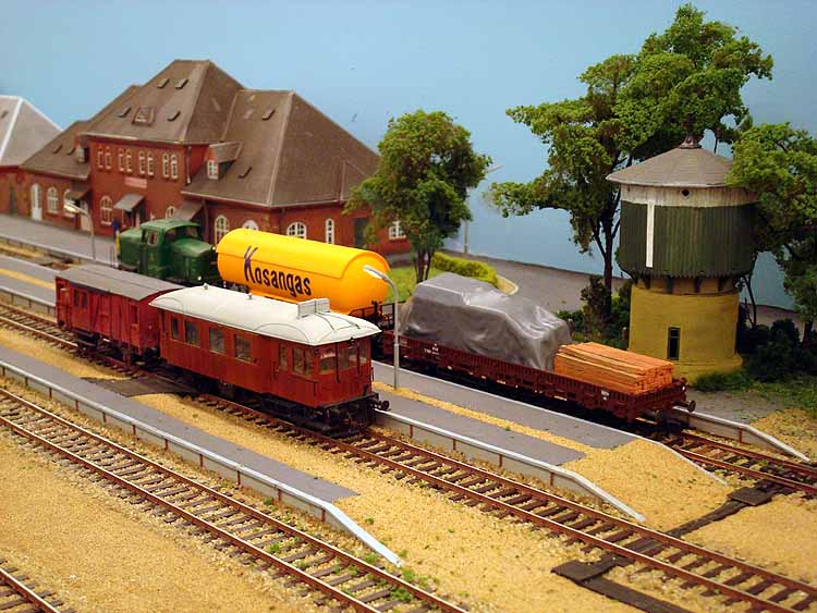 Model railway club HO Aalborg Denmark By KraftTrains.com. Go through the Model railway club H0 Aalborg in Aalborg Denmark and see what the Model railway club HO Aalborg Denmark has at www.KraftTrains.com .
Model jernbaneklub HO Aalborg Danmark Af KraftTrains.com. Gå gennem Model jernbaneklub H0 Aalborg i Aalborg Danmark og se, hvad Model jernbaneklub HO Aalborg Denmark har på www.KraftTrains.com. 
