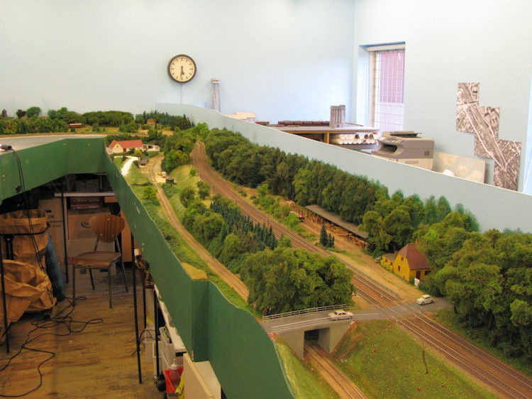 Model railway club HO Aalborg Denmark By KraftTrains.com. Go through the Model railway club H0 Aalborg in Aalborg Denmark and see what the Model railway club HO Aalborg Denmark has at www.KraftTrains.com .
Model jernbaneklub HO Aalborg Danmark Af KraftTrains.com. Gå gennem Model jernbaneklub H0 Aalborg i Aalborg Danmark og se, hvad Model jernbaneklub HO Aalborg Denmark har på www.KraftTrains.com. 
