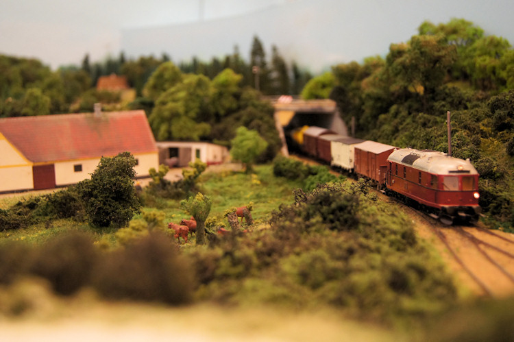 Model railway club HO Aalborg Denmark By KraftTrains.com. Go through the Model railway club H0 Aalborg in Aalborg Denmark and see what the Model railway club HO Aalborg Denmark has at www.KraftTrains.com .
Model jernbaneklub HO Aalborg Danmark Af KraftTrains.com. Gå gennem Model jernbaneklub H0 Aalborg i Aalborg Danmark og se, hvad Model jernbaneklub HO Aalborg Denmark har på www.KraftTrains.com. 
