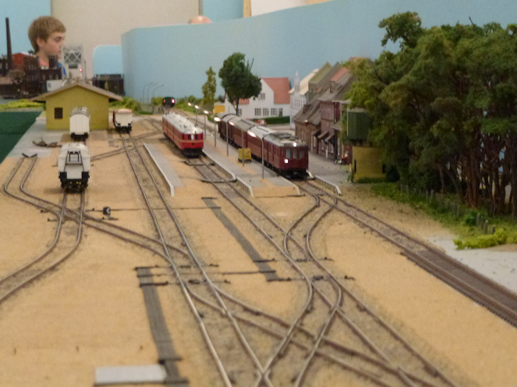 Model railway club HO Aalborg Denmark By KraftTrains.com. Go through the Model railway club H0 Aalborg in Aalborg Denmark and see what the Model railway club HO Aalborg Denmark has at www.KraftTrains.com .
Model jernbaneklub HO Aalborg Danmark Af KraftTrains.com. Gå gennem Model jernbaneklub H0 Aalborg i Aalborg Danmark og se, hvad Model jernbaneklub HO Aalborg Denmark har på www.KraftTrains.com. 
