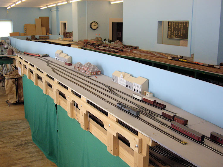 Model railway club HO Aalborg Denmark By KraftTrains.com. Go through the Model railway club H0 Aalborg in Aalborg Denmark and see what the Model railway club HO Aalborg Denmark has at www.KraftTrains.com .
Model jernbaneklub HO Aalborg Danmark Af KraftTrains.com. Gå gennem Model jernbaneklub H0 Aalborg i Aalborg Danmark og se, hvad Model jernbaneklub HO Aalborg Denmark har på www.KraftTrains.com. 
