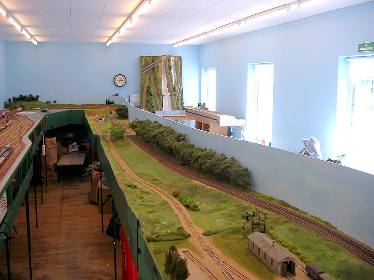 Model railway club HO Aalborg Denmark By KraftTrains.com. Go through the Model railway club H0 Aalborg in Aalborg Denmark and see what the Model railway club HO Aalborg Denmark has at www.KraftTrains.com .
Model jernbaneklub HO Aalborg Danmark Af KraftTrains.com. Gå gennem Model jernbaneklub H0 Aalborg i Aalborg Danmark og se, hvad Model jernbaneklub HO Aalborg Denmark har på www.KraftTrains.com. 
