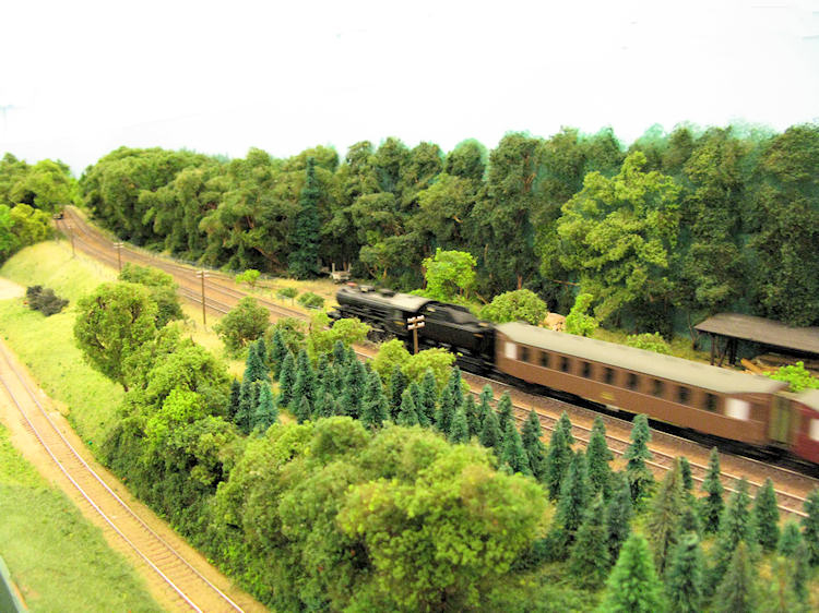Model railway club HO Aalborg Denmark By KraftTrains.com. Go through the Model railway club H0 Aalborg in Aalborg Denmark and see what the Model railway club HO Aalborg Denmark has at www.KraftTrains.com .
Model jernbaneklub HO Aalborg Danmark Af KraftTrains.com. Gå gennem Model jernbaneklub H0 Aalborg i Aalborg Danmark og se, hvad Model jernbaneklub HO Aalborg Denmark har på www.KraftTrains.com. 
