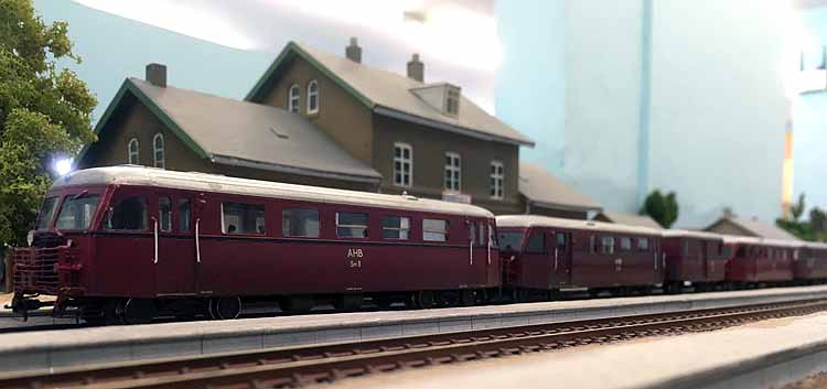 Model railway club HO Aalborg Denmark By KraftTrains.com. Go through the Model railway club H0 Aalborg in Aalborg Denmark and see what the Model railway club HO Aalborg Denmark has at www.KraftTrains.com .
Model jernbaneklub HO Aalborg Danmark Af KraftTrains.com. Gå gennem Model jernbaneklub H0 Aalborg i Aalborg Danmark og se, hvad Model jernbaneklub HO Aalborg Denmark har på www.KraftTrains.com. 
