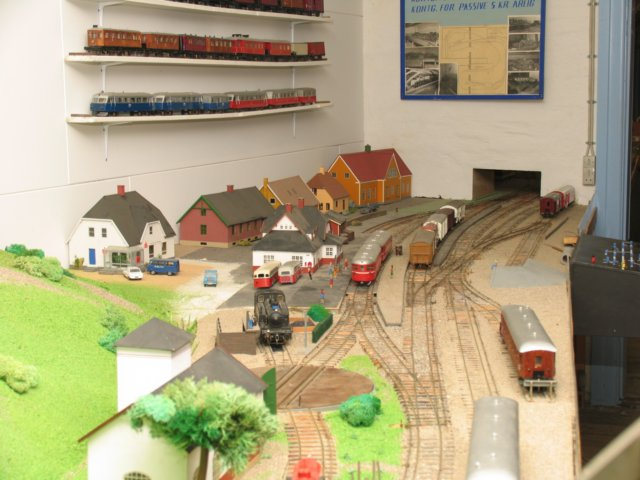 Slagelse Model Railroad Club Started in the spring of 1946. And is one of the oldest Model train Club in  Slagelse, Denmark. Learn more about the Slagelse Model Railway Club and see what the Slagelse Model Railway Club has to show you in model railroading,

 Slagelse Model Railroad Club Startet i foråret 1946. Og er en af de ældste Model Train Club i Slagelse, Danmark. Få mere at vide om Slagelse Model Railway Club og se, hvad Slagelse Model Railway Club skal vise dig i model railroading.
