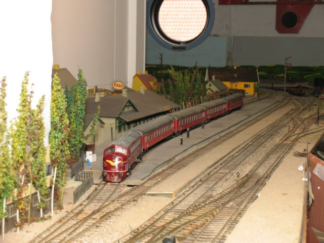 Slagelse Model Railroad Club Started in the spring of 1946. And is one of the oldest Model train Club in  Slagelse, Denmark. Learn more about the Slagelse Model Railway Club and see what the Slagelse Model Railway Club has to show you in model railroading,

 Slagelse Model Railroad Club Startet i foråret 1946. Og er en af de ældste Model Train Club i Slagelse, Danmark. Få mere at vide om Slagelse Model Railway Club og se, hvad Slagelse Model Railway Club skal vise dig i model railroading.
