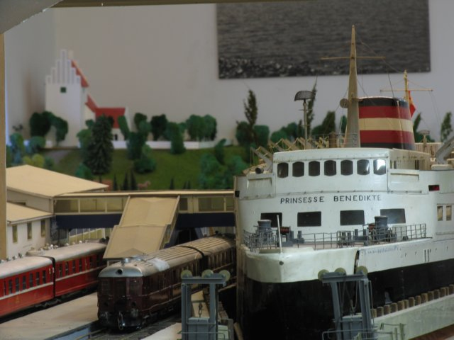 Slagelse Model Railroad Club Started in the spring of 1946. And is one of the oldest Model train Club in  Slagelse, Denmark. Learn more about the Slagelse Model Railway Club and see what the Slagelse Model Railway Club has to show you in model railroading,

 Slagelse Model Railroad Club Startet i foråret 1946. Og er en af de ældste Model Train Club i Slagelse, Danmark. Få mere at vide om Slagelse Model Railway Club og se, hvad Slagelse Model Railway Club skal vise dig i model railroading.
