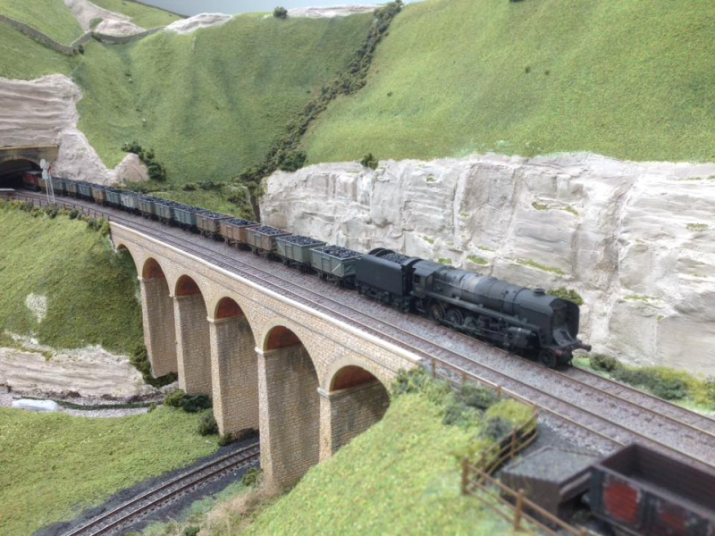 Model train clubs in London England at KraftTrains.com The Model Railway Club in London England and model train clubs around the world and more.