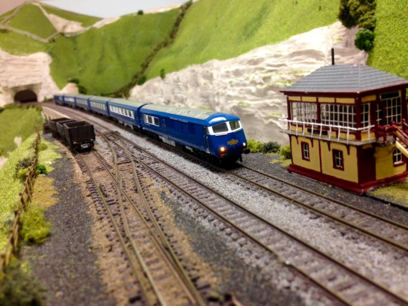 Model train clubs in London England at KraftTrains.com The Model Railway Club in London England and model train clubs around the world and more.