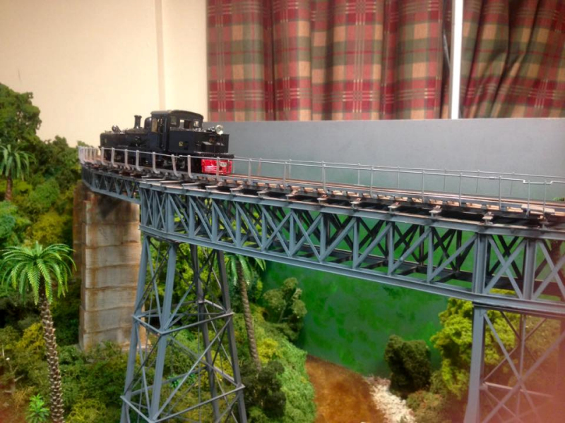 Model train clubs in London England at KraftTrains.com The Model Railway Club in London England and model train clubs around the world and more.