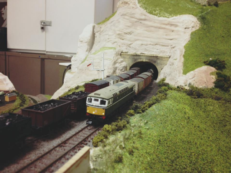 Model train clubs in London England at KraftTrains.com The Model Railway Club in London England and model train clubs around the world and more.