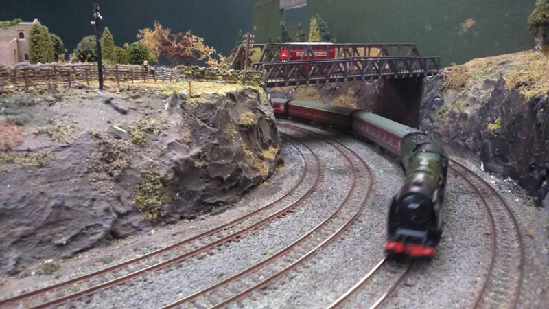 Model train clubs in London England at KraftTrains.com The Model Railway Club in London England and model train clubs around the world and more.