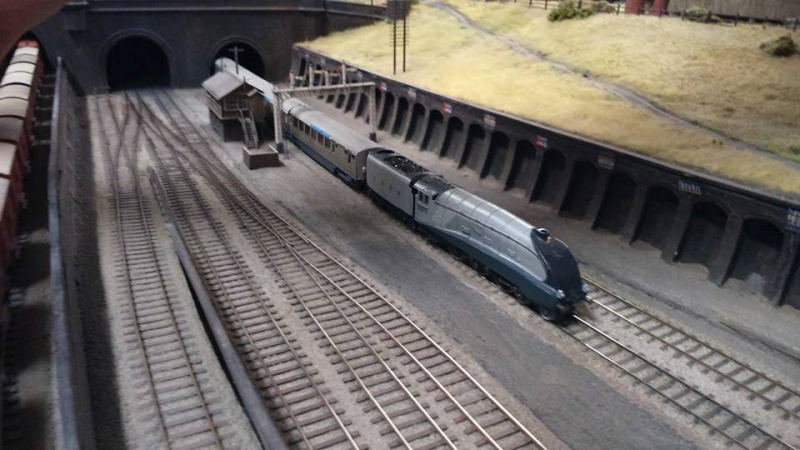 Model train clubs in London England at KraftTrains.com The Model Railway Club in London England and model train clubs around the world and more.