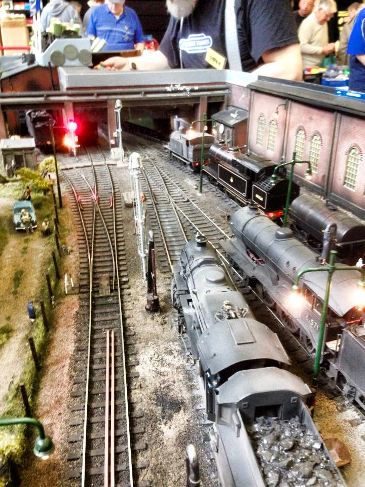 Model train clubs in London England at KraftTrains.com The Model Railway Club in London England and model train clubs around the world and more.