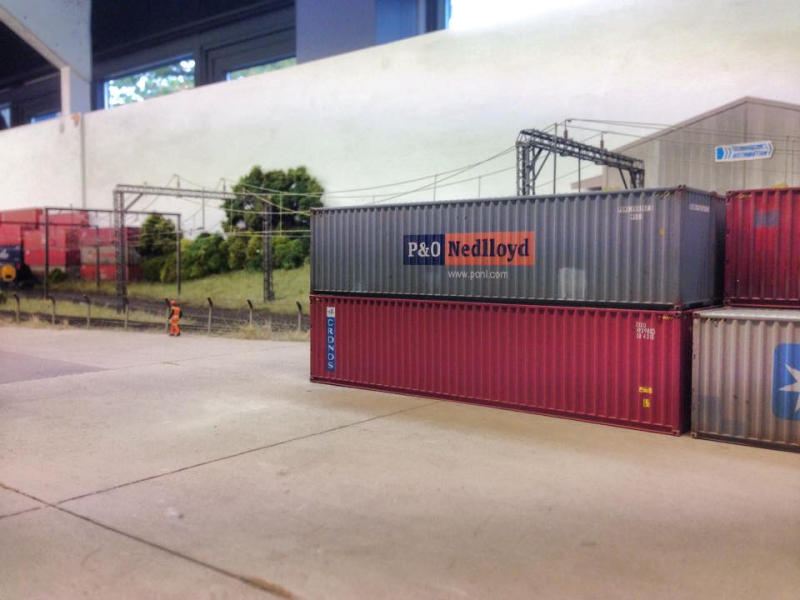 Model train clubs in London England at KraftTrains.com The Model Railway Club in London England and model train clubs around the world and more.