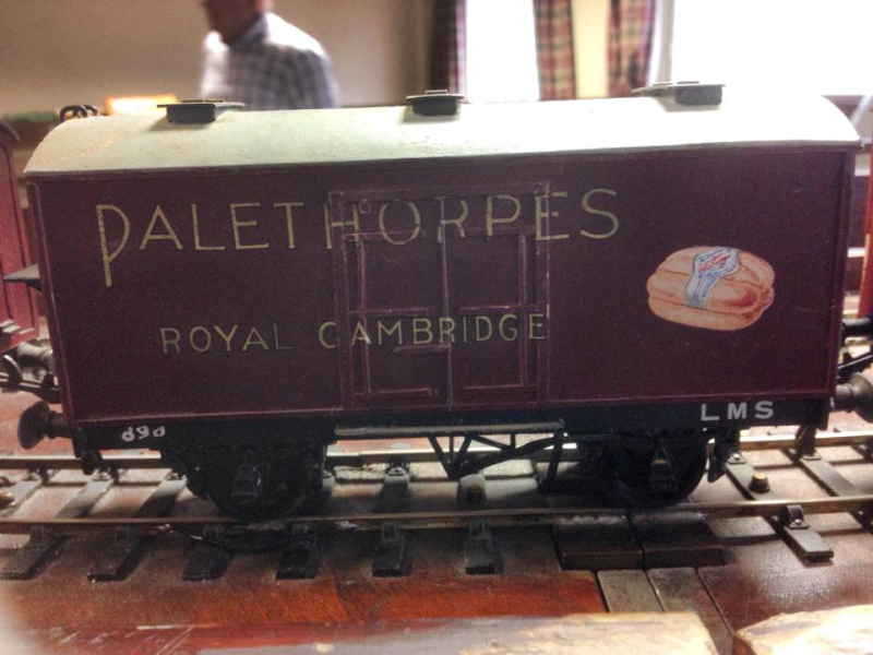 Model train clubs in London England at KraftTrains.com The Model Railway Club in London England and model train clubs around the world and more.