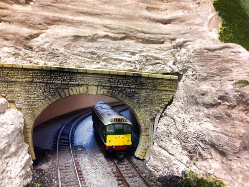 Model train clubs in London England at KraftTrains.com The Model Railway Club in London England and model train clubs around the world and more.