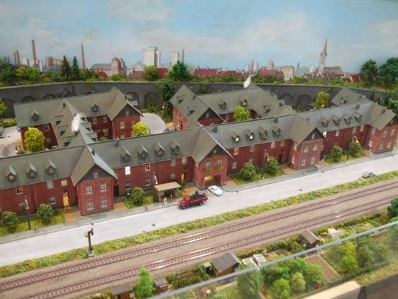 Kraft Trains railroading clubs around the world At GermaNTRAK
Warendorf Germany at krafttrains@rogers.com