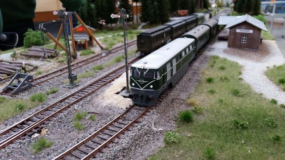 Kraft Trains railroading clubs around the world At GermaNTRAK
Warendorf Germany at krafttrains@rogers.com
