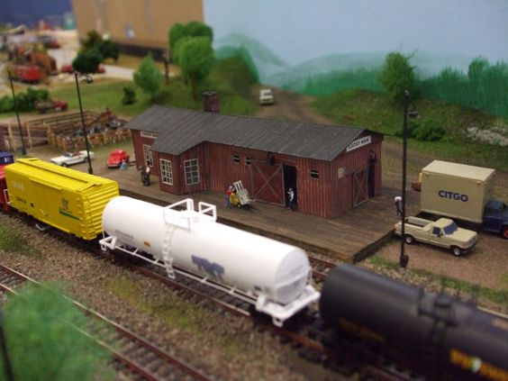 Kraft Trains railroading clubs around the world At GermaNTRAK
Warendorf Germany at krafttrains@rogers.com