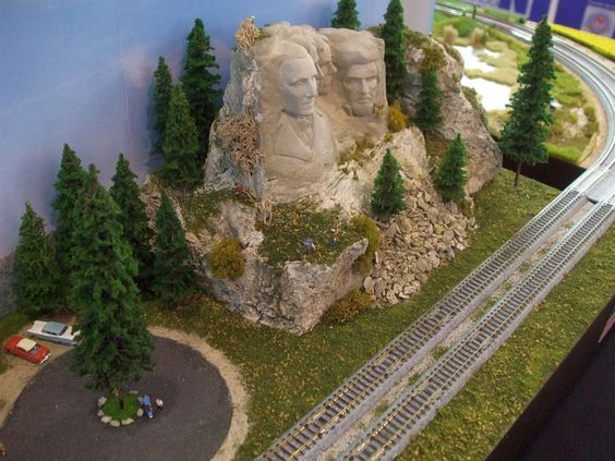 Kraft Trains railroading clubs around the world At GermaNTRAK
Warendorf Germany at krafttrains@rogers.com