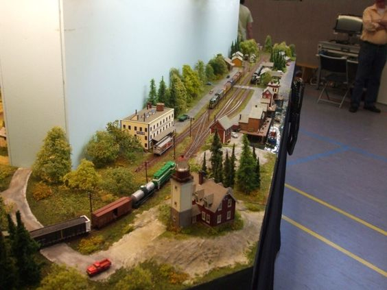 Kraft Trains railroading clubs around the world At GermaNTRAK
Warendorf Germany at krafttrains@rogers.com